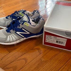 New- New Balance Cleats sz 11.5